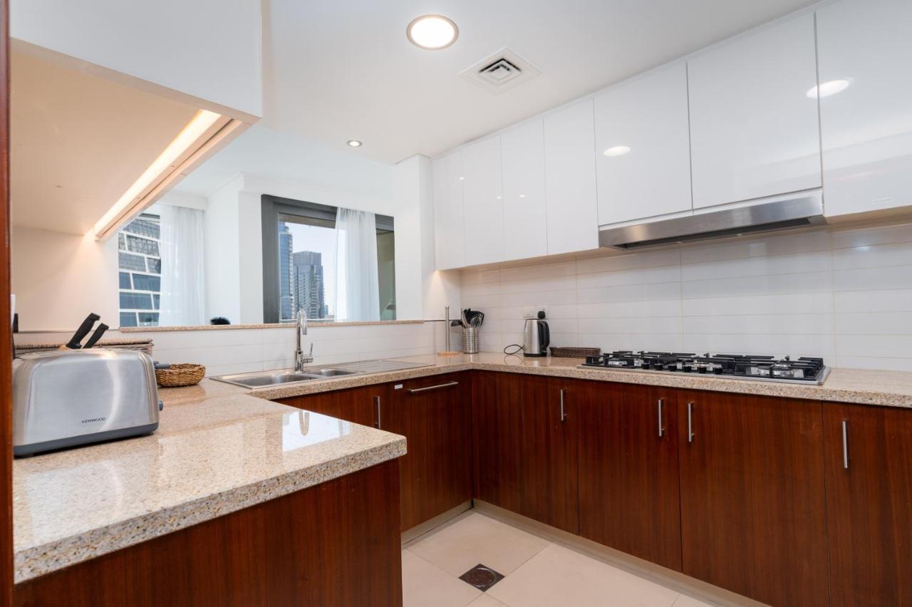 Vacay Lettings - Burj Vista High Floor Burj Khalifa & Fountain View Leilighet Dubai Eksteriør bilde