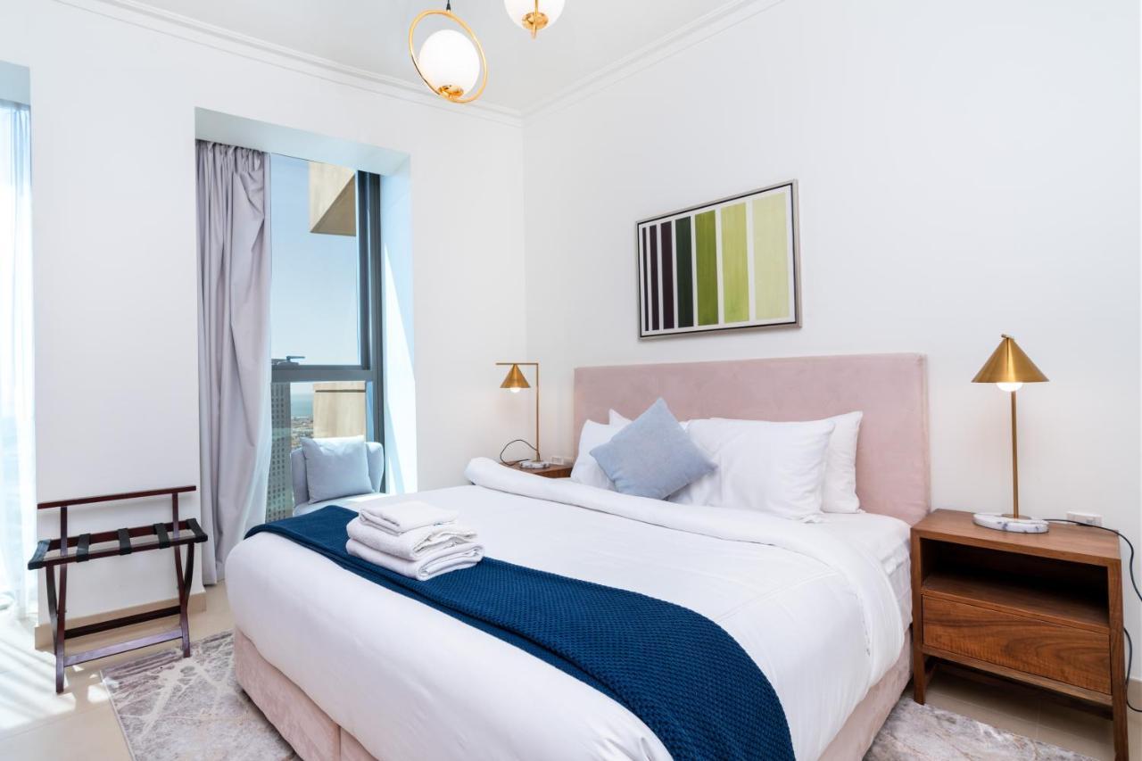 Vacay Lettings - Burj Vista High Floor Burj Khalifa & Fountain View Leilighet Dubai Eksteriør bilde