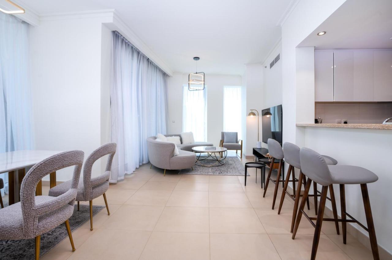 Vacay Lettings - Burj Vista High Floor Burj Khalifa & Fountain View Leilighet Dubai Eksteriør bilde